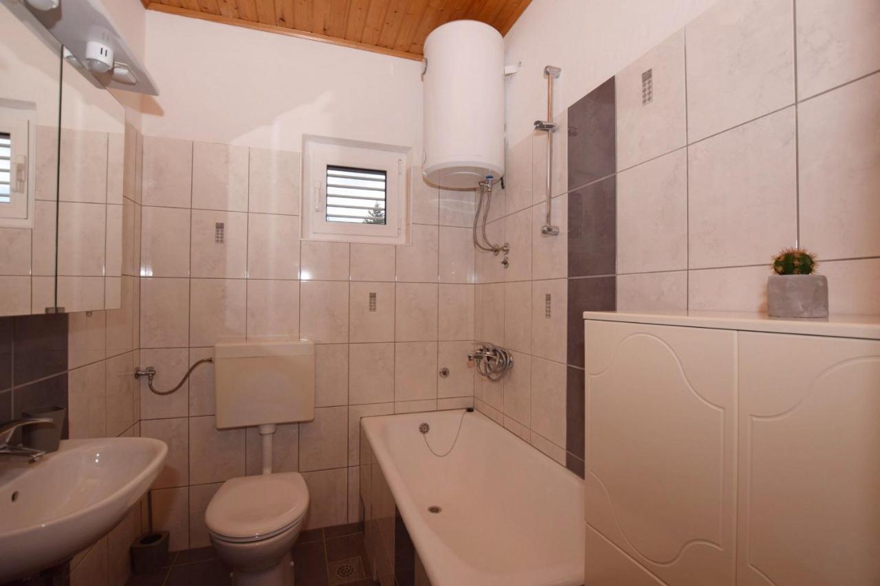 Apartments Andrija Pirovac Εξωτερικό φωτογραφία