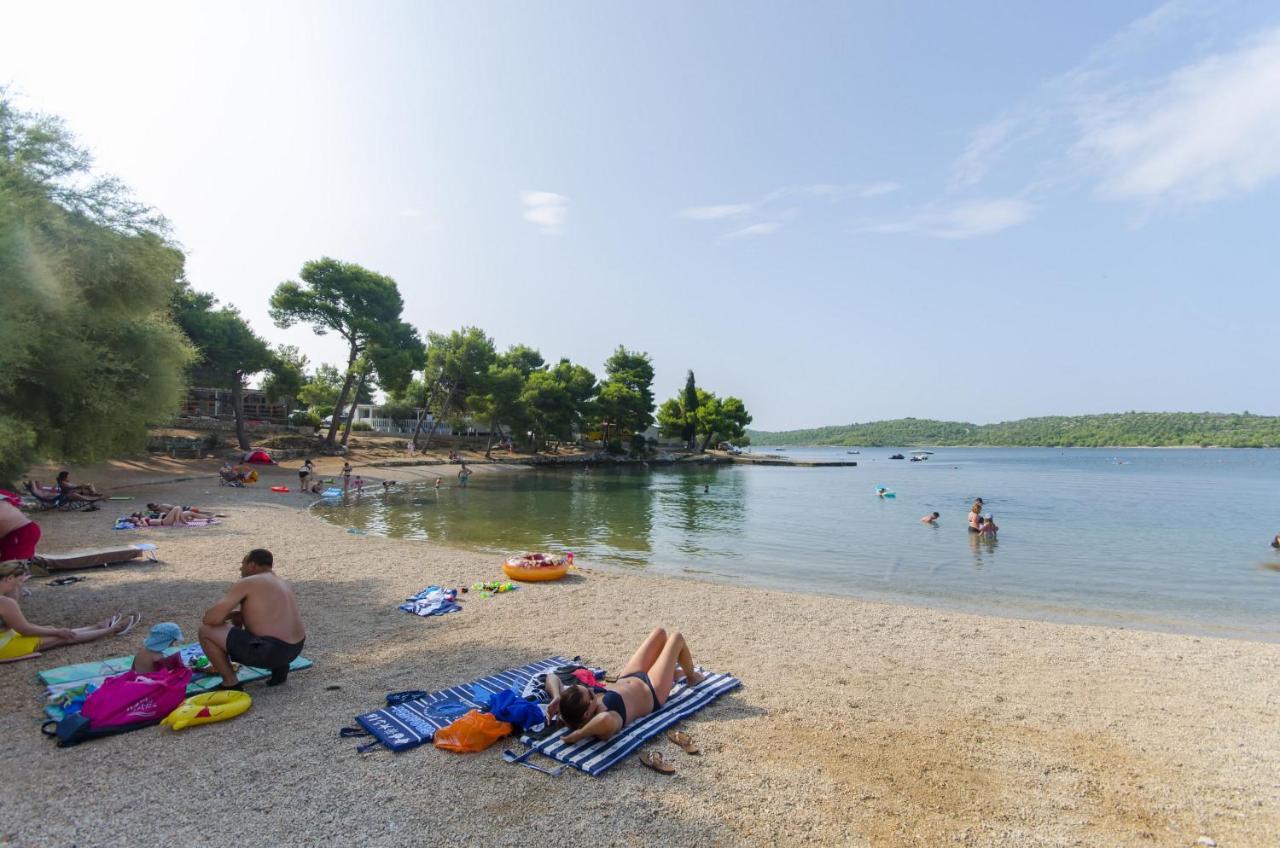 Apartments Andrija Pirovac Εξωτερικό φωτογραφία