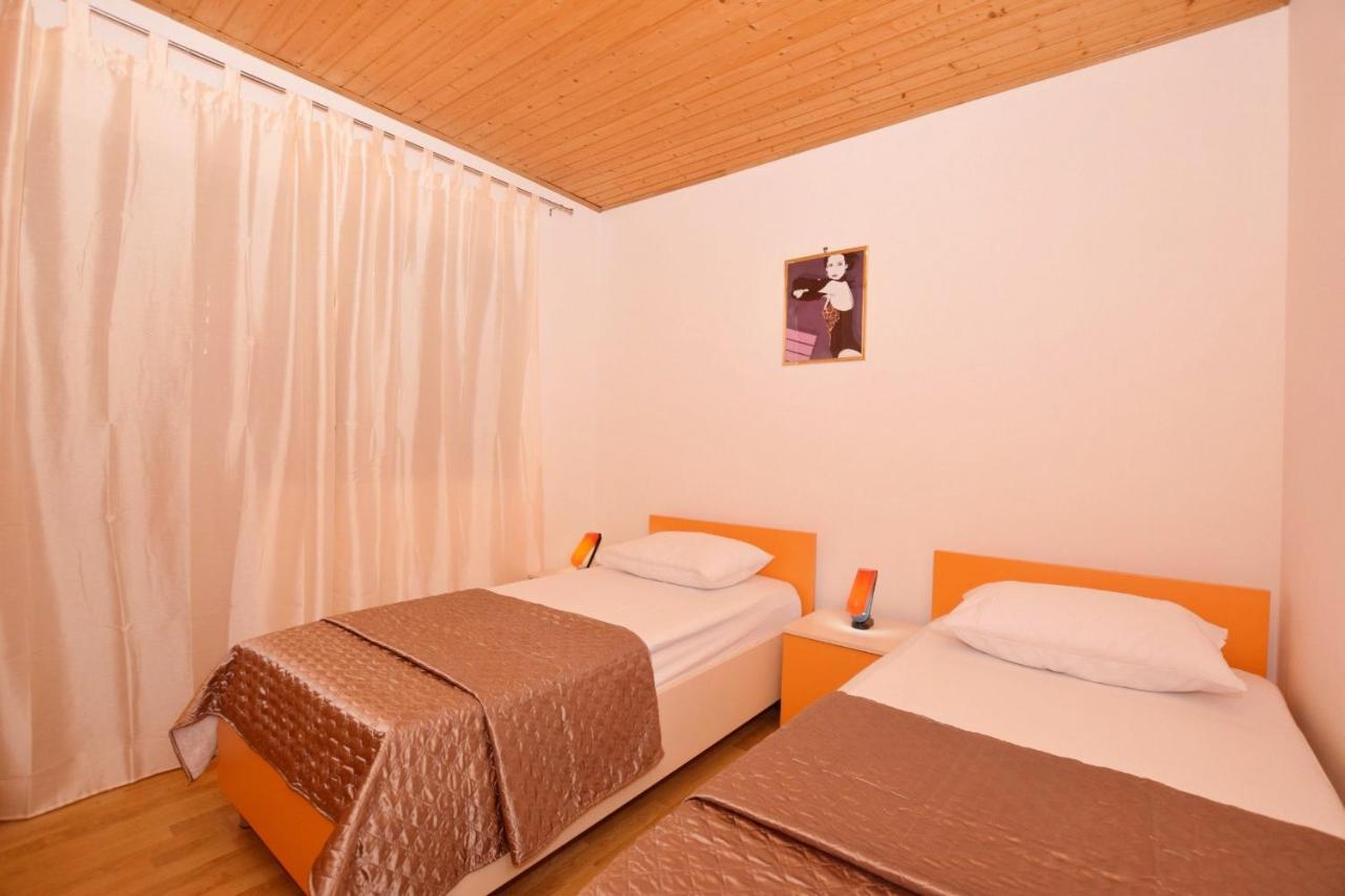 Apartments Andrija Pirovac Εξωτερικό φωτογραφία